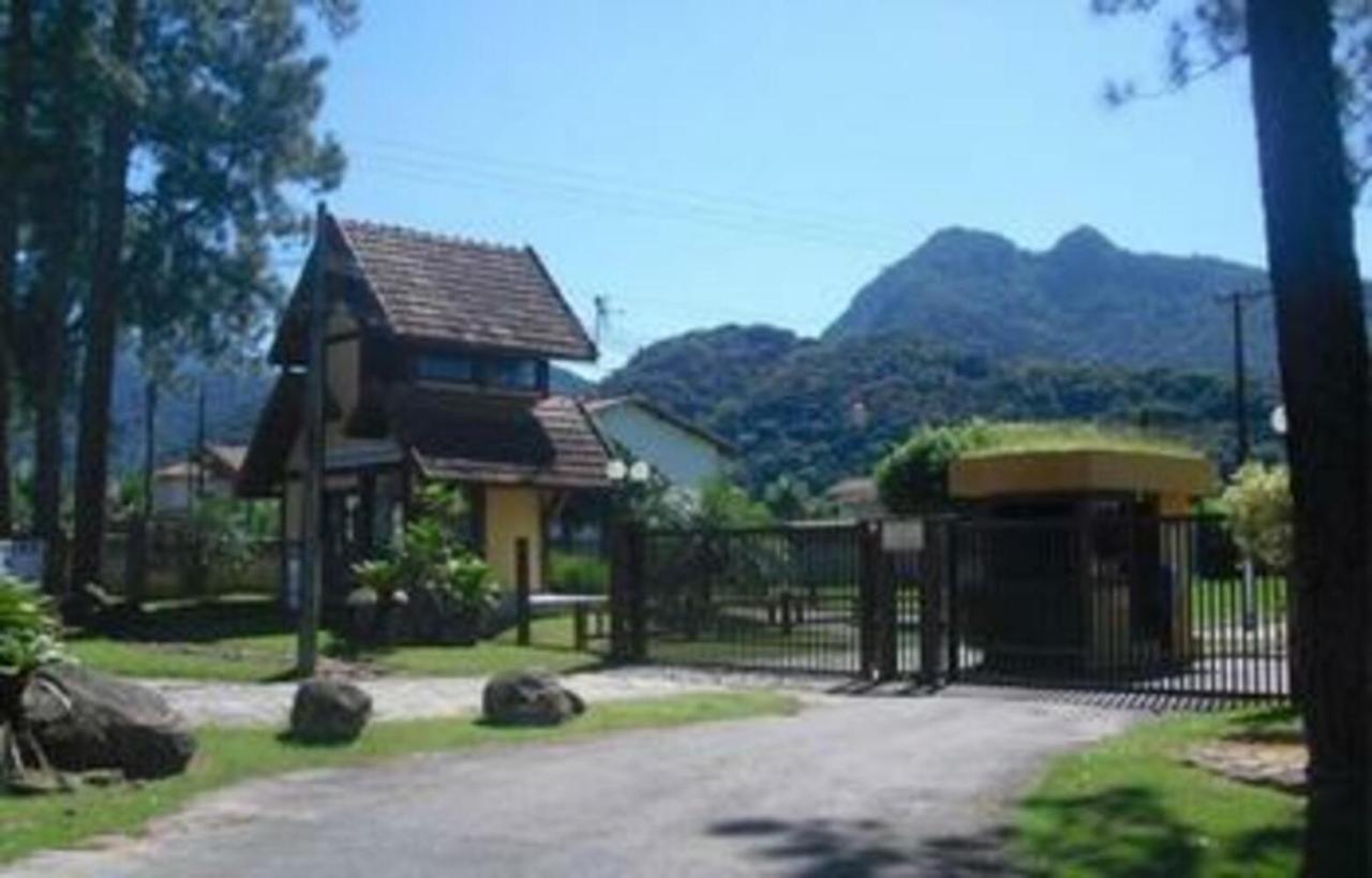 Casa Fechado