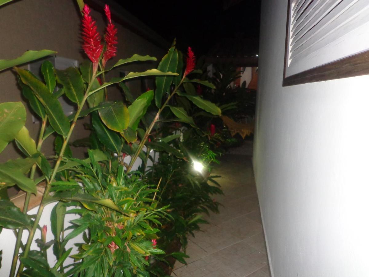 Casa Fechado *